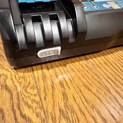 【makita】マキタ 急速充電器 DC18RF 未使用品の画像