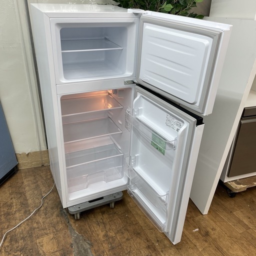 R238 ☀️ Hisense 2ドア冷蔵庫（120L 右開き）23年製 HR-B12E2W ⭐ 動作確認済 ⭐ クリーニング済