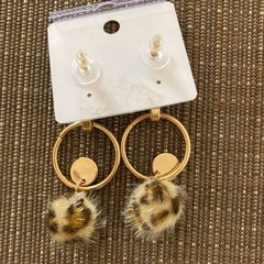 【無料】ヒョウ柄ピアス　プロフィール必読の画像