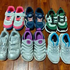 【6足まとめ売り】KIDS　靴　17ｃｍ　asics NIKE ...