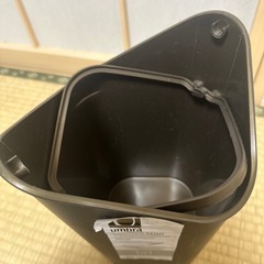 東京インテリア　ゴミ箱の画像