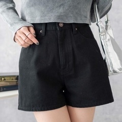 【美品】chereaux ショートパンツ 黒