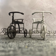 自転車の置物　