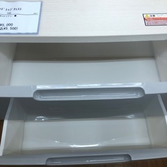 ウッドトッププラチェストの画像