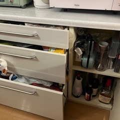 【期間限定お値下げ中】白色 大容量  パモウナ食器棚 の画像