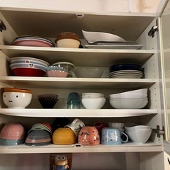 【期間限定お値下げ中】白色 大容量  パモウナ食器棚 の画像