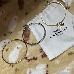 coach 3連ブレスレット　
