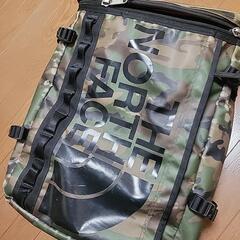 値下げノースフェイスヒューズバッグリュックの画像