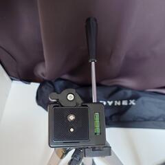 三脚　DYNEX DX-NW080 ビデオカメラ　カメラの画像