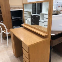 L E G N A T E C 木製ドレッサーをご紹介します♫