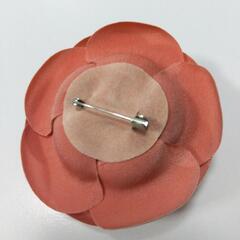 ☆美品☆お花のデザイン ブローチ ヘアコームセットの画像