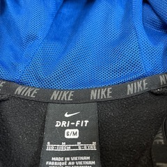 ナイキ　キッズ　パーカー　110-116サイズの画像