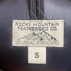 ROCKY   MOUNTAIN ダウンベストの画像