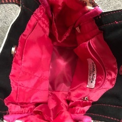 ハローキティーバックの画像