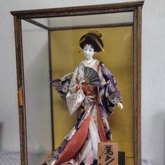 日本人形