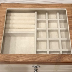 3段　アクセサリーケースの画像