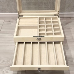 3段　アクセサリーケースの画像