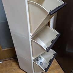 天馬ダストボックス３段の画像