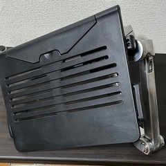 【3月末まで値下げ中】エルゴヒューマン　オフィスチェア用タブレットスタンドの画像