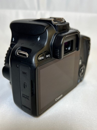 美品　最安値　シャッター回数8500回  EOS Kiss X7 ダブルレンズキット  バッテリー2個セット