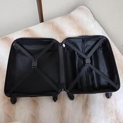 値下げ！小型　キャリーケース　機内持ち込みサイズの画像