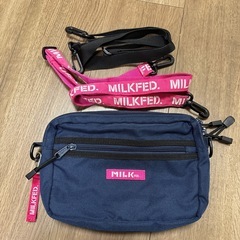 MILKFED. ネイビー サコッシュ　ショルダーバッグ