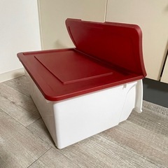 蓋つき　収納ボックス 赤の画像