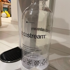 sodastream 炭酸水メーカー ホワイト ボトル付きの画像