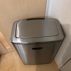 COSTCO コストコ　電動オープン　ゴミ箱　　47Lの画像
