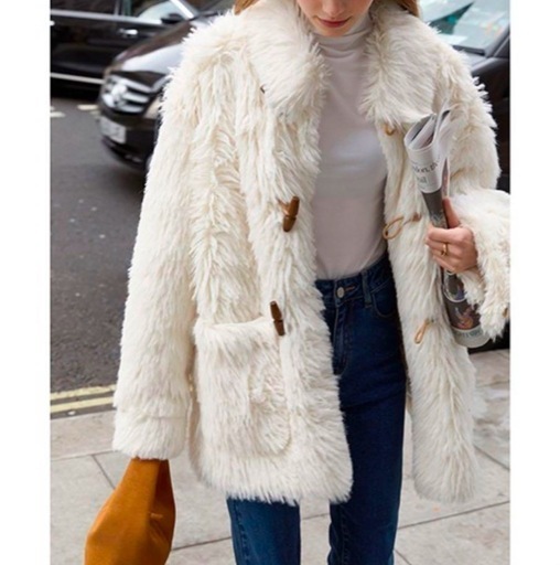 【未使用】【極美品】Fano Studios ホーンバックルボタン ボリュームファーコート ホワイト 大きいポケット 冬大活躍美品