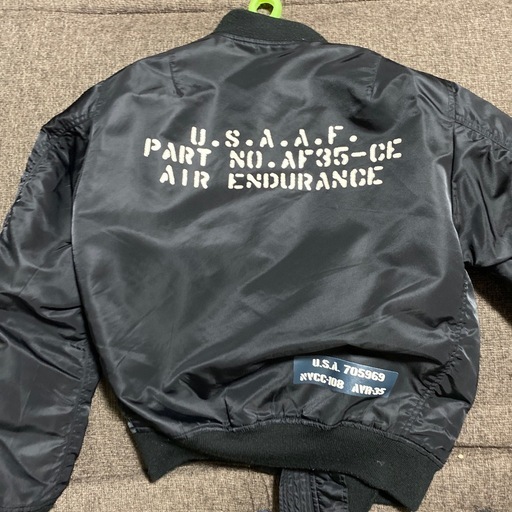 AVIREXフライトジャケット