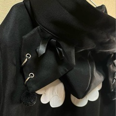新品タグ付きクロミ フリル付きパーカーの画像