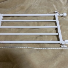 伸縮可能　つっぱり棚