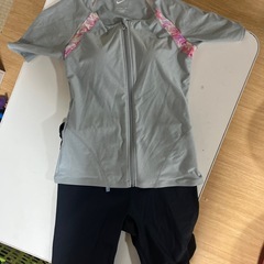 レディース水着、ジム用2点セットの画像