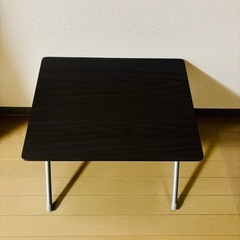 ニトリ　折りたたみコンパクトテーブルの画像