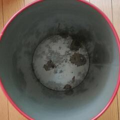 マルボロ　ゴミ箱　傘立ての画像