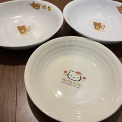 ★美品★ リラックマ　ハローキティ　非売品　お皿　3枚