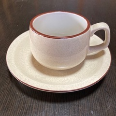 【新品未使用】昭和レトロなカップ&ソーサー4客　箱無し　コーヒーカップの画像