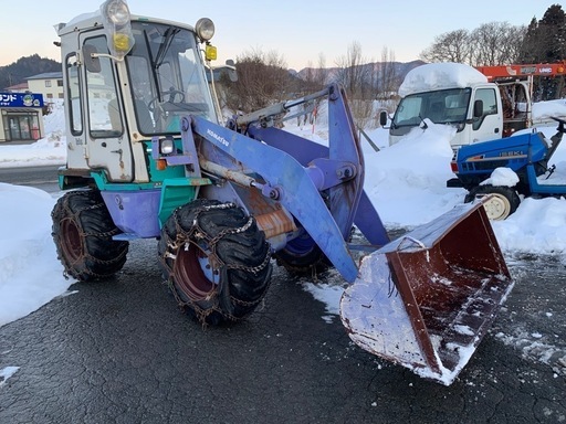 WA40▲コマツ！ホイールローダー！タイヤショベル！除雪機！キャビン！ヒーター付き！山形県から！値下げ交渉