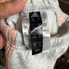 アディダスベビー服の画像