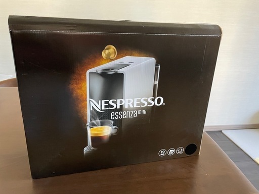 美品 Nespresso Essenza Mini エスプレッソマシン C30-BK-W