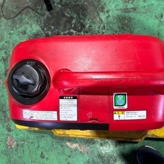 【実働整備済品】新ダイワshindaiwa iEG900M-y ポータブルインバーター発電機（ヤマハEF900iS同一品）の画像