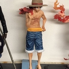 ワンピースフィギュア　ルフィ