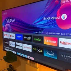 ①Hisense 55型 55A6G / ②WALL テレビスタンド V2 ロータイプ(ホワイト)