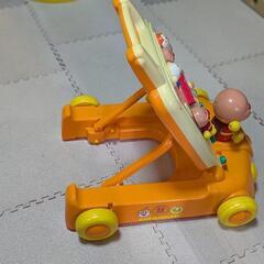 折りたためるアンパンマン手押し車の画像