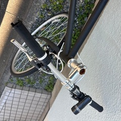ロードバイク クロスバイク 自転車 黒の画像