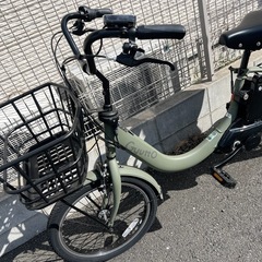 Panasonic 人気色オリーブ　子乗せ電動自転車の画像