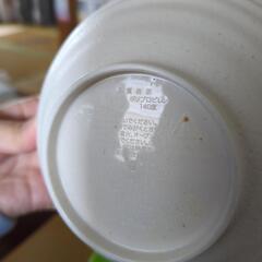 プラスチックのどんぶりの画像