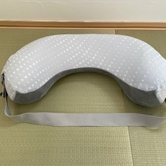 エルゴベビー　授乳クッションの画像