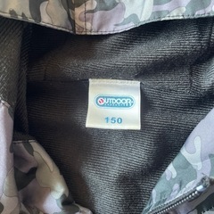 アウトドア　ジャンパー　150サイズの画像